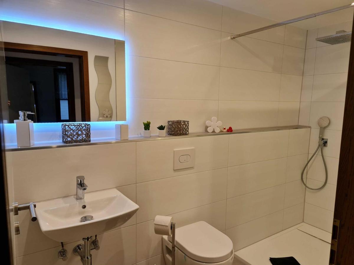 Ferienwohnung Gemmel オーヴェラート エクステリア 写真